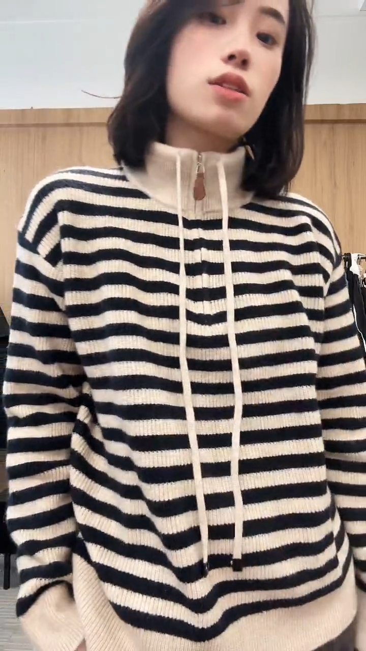 条纹抽绳半拉链上衣