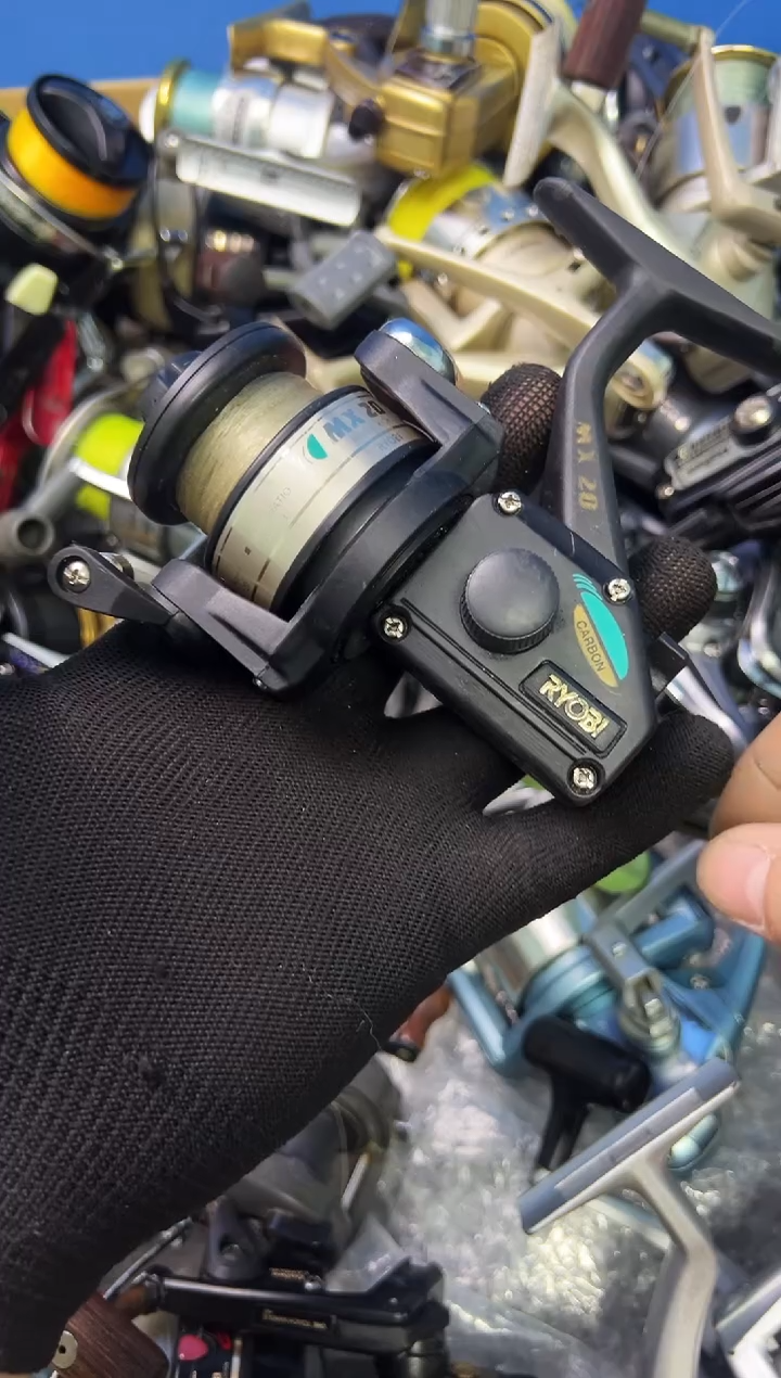 V*乐微瑕钓鱼轮，直播间讲解为准，看清楚再拍，如有拆卸不退换