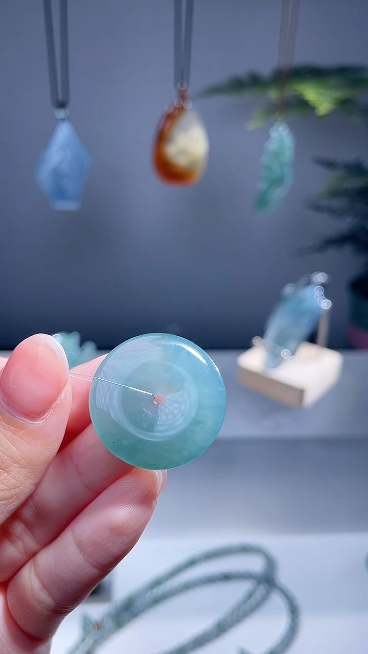 颈饰未镶嵌翡翠平安扣 多样性发1