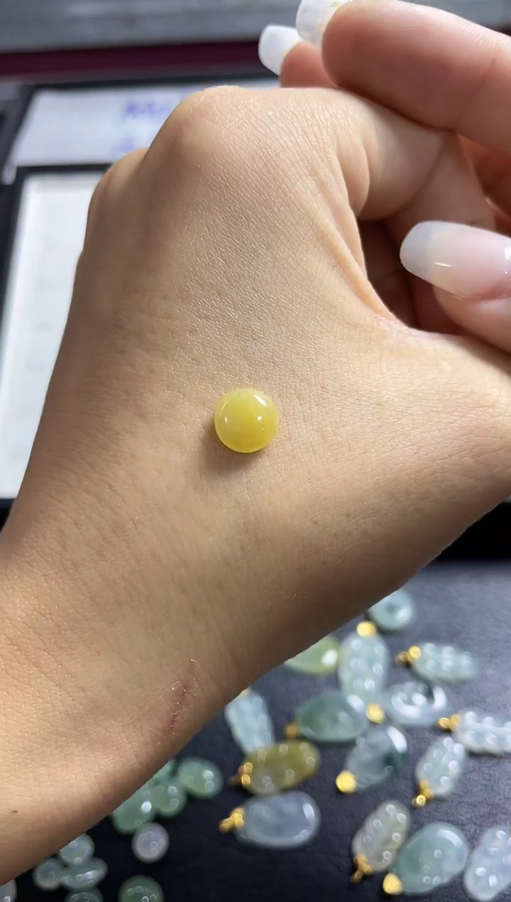 未镶嵌定制翡翠戒面