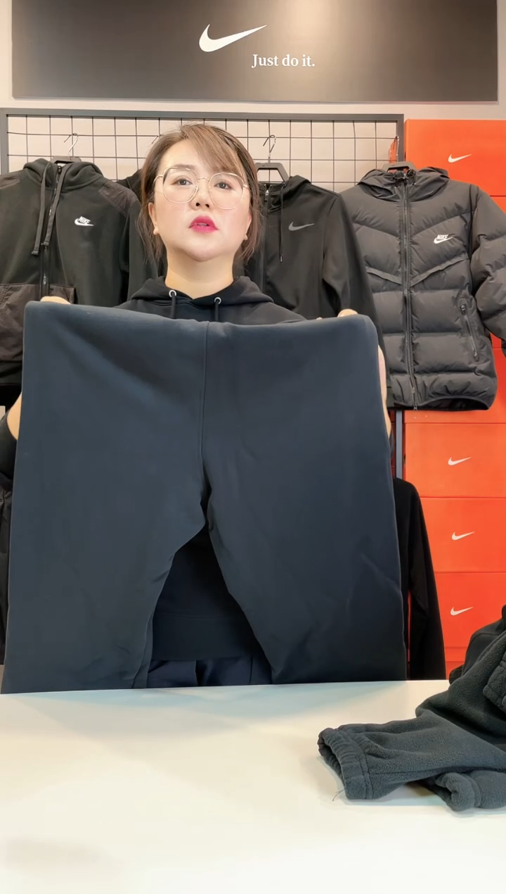 7469飞人长裤L码140斤-160斤不退换 