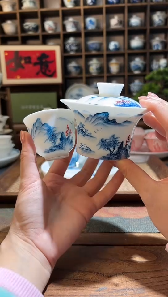 【闪购商品】手绘山水马蹄盖碗+送一杯