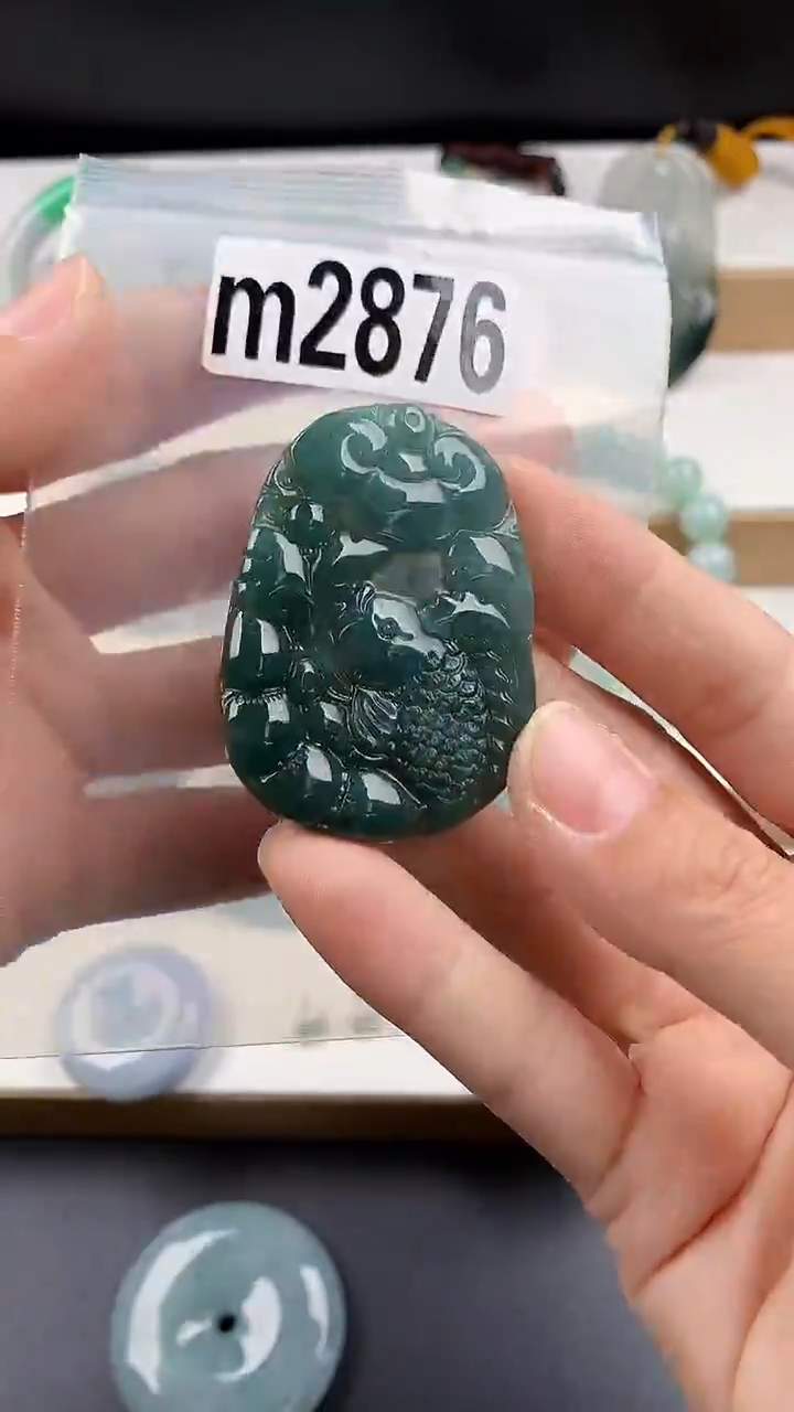 颈饰未镶嵌翡翠天然翡翠吊坠挂件