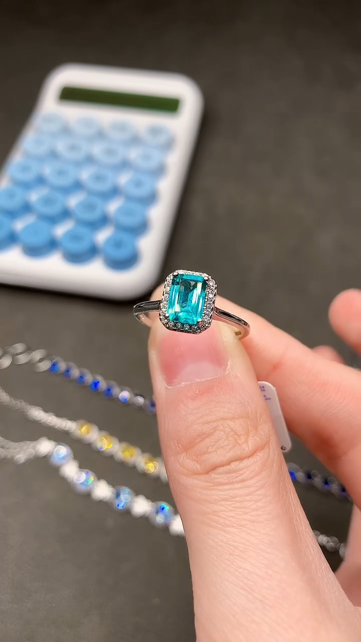 【闪购商品】祖母绿戒指银S925镶嵌.......