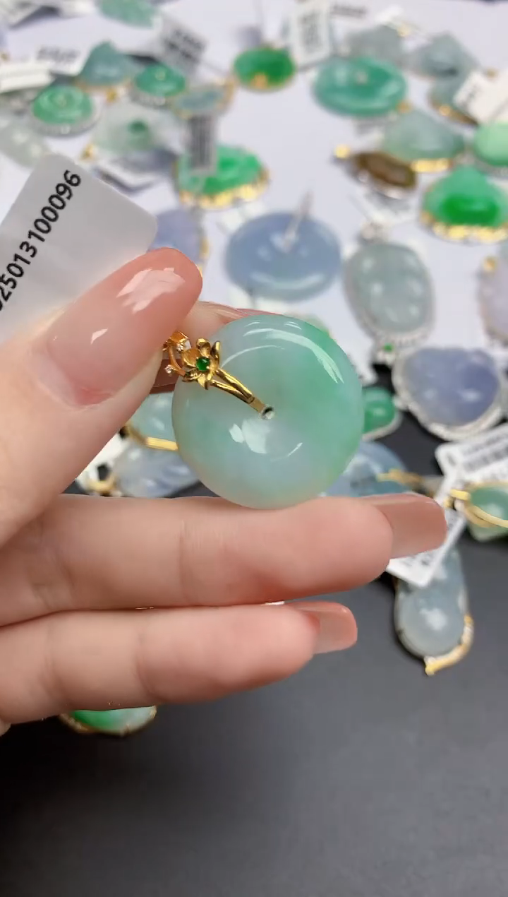 【闪购商品】翡翠颈饰18K金镶嵌天然缅甸翡翠A货