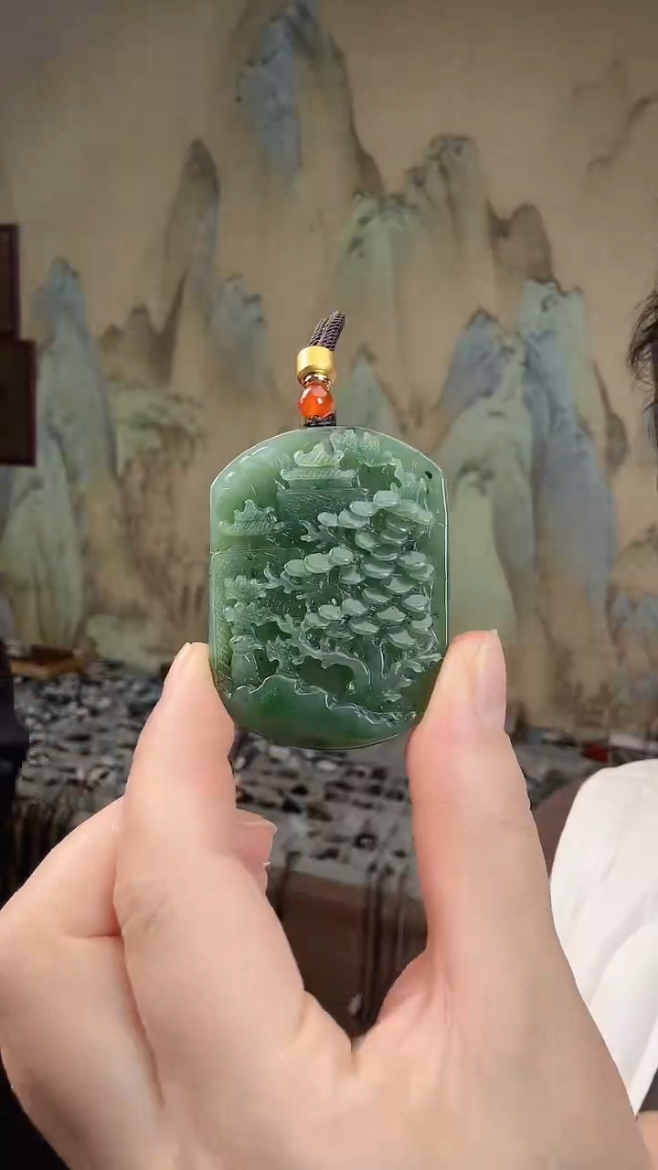 颈饰未镶嵌和田玉.