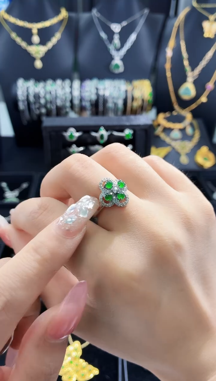 翡翠戒指未镶嵌戒指