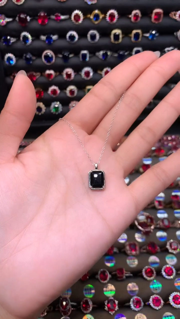 【闪购商品】蓝宝石吊坠(赠链)银S925镶嵌山蓝