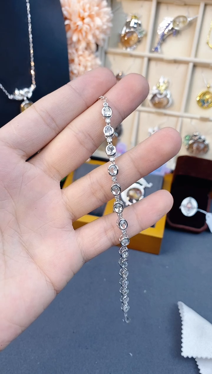 【闪购商品】海蓝宝石手链银S925镶嵌带证书