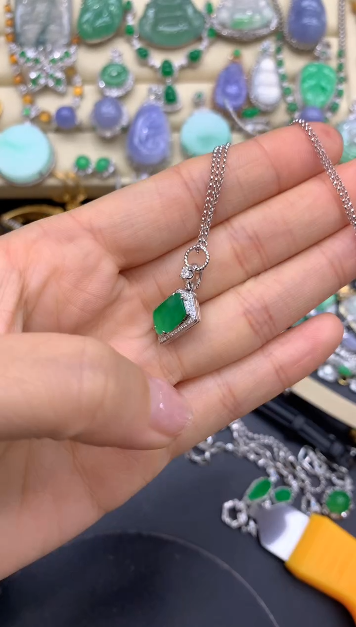 【闪购商品】翡翠颈饰18K金镶嵌468-中国好珍宝