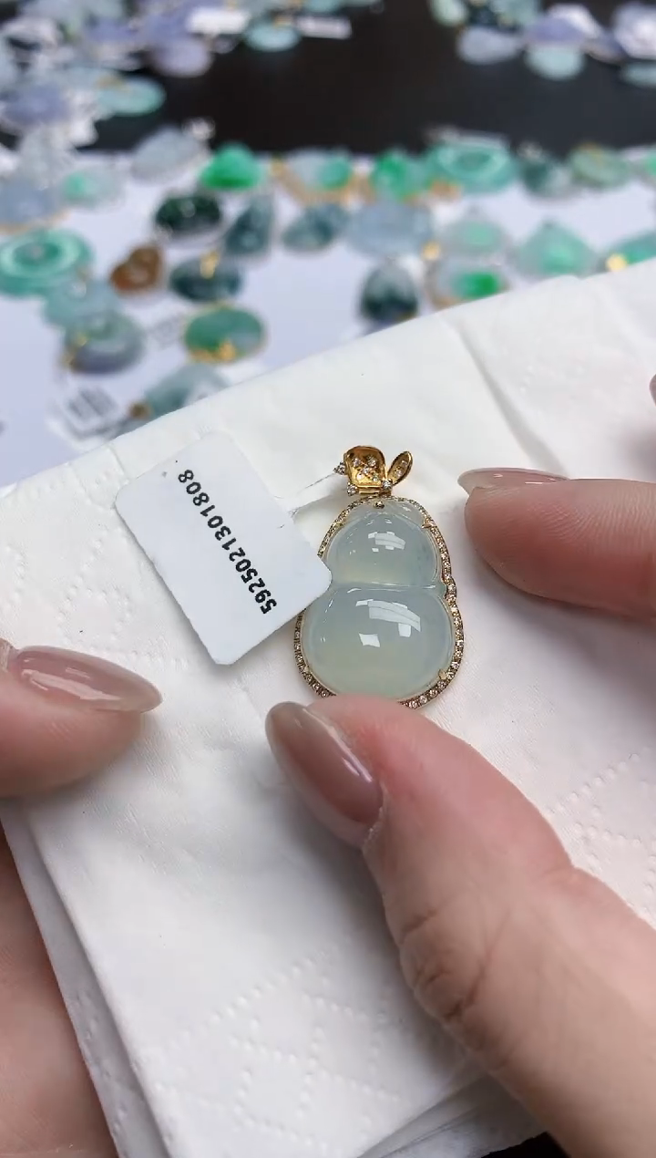 【闪购商品】翡翠颈饰18K金镶嵌天然缅甸翡翠A货