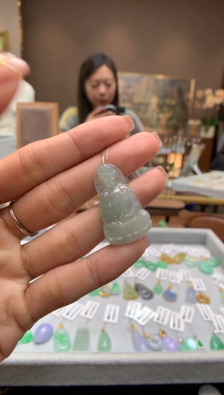 【闪购商品】翡翠颈饰未镶嵌观音