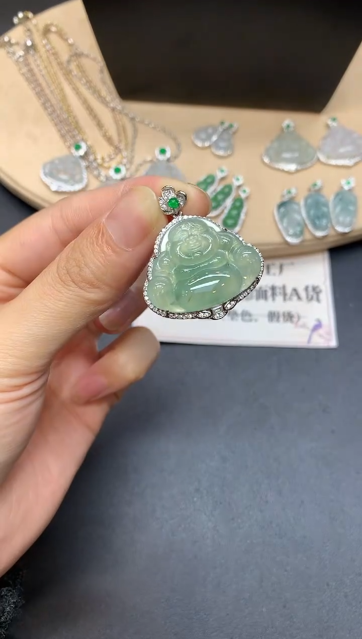【闪购商品】翡翠吊坠(不含链)银S925镶嵌佛公【多样性发其一】