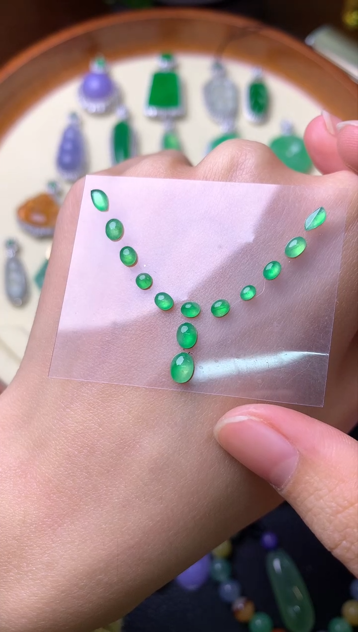 【闪购商品】定制翡翠未镶嵌裸石（镶嵌定制）