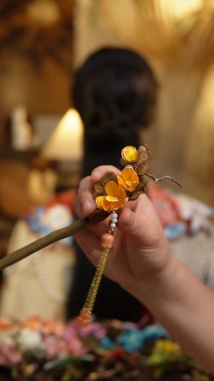 木非遗绒花工艺小腊梅