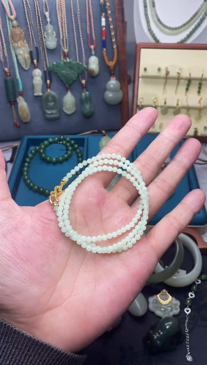 颈饰未镶嵌和田玉1