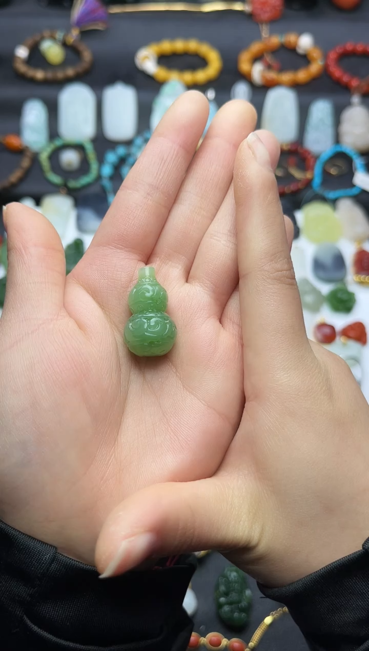 颈饰未镶嵌和田玉葫芦06