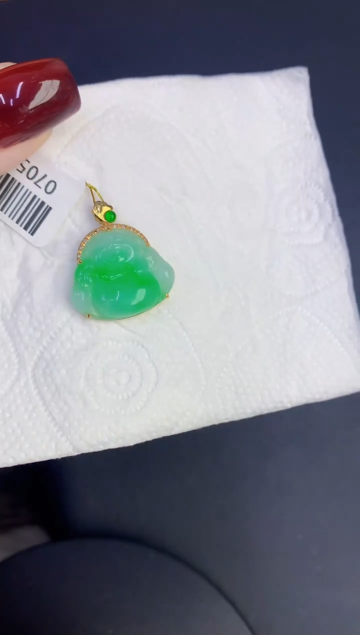 颈饰18K金镶嵌翡翠缅甸天然翡翠a货