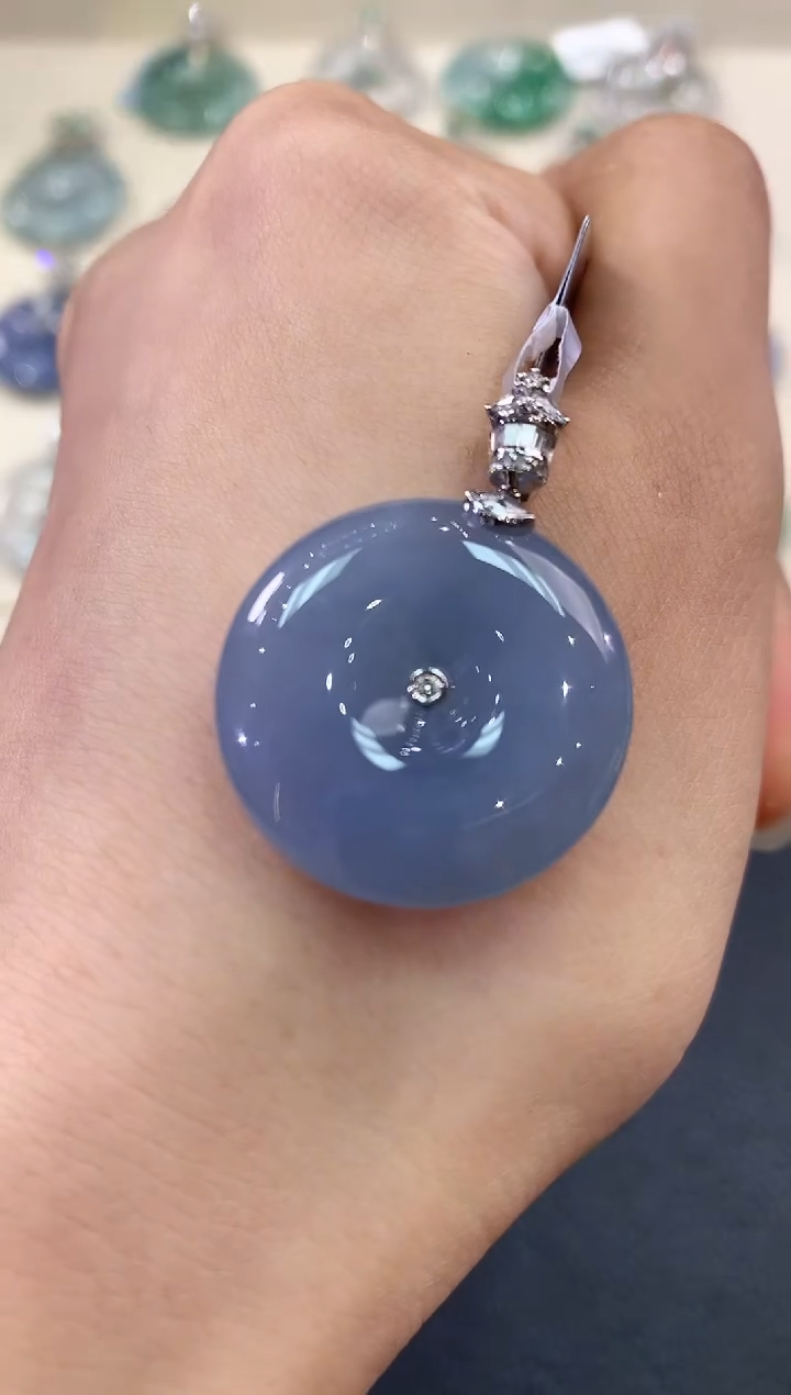 【闪购商品】翡翠吊坠(不含链)18K金镶嵌B36 有色差