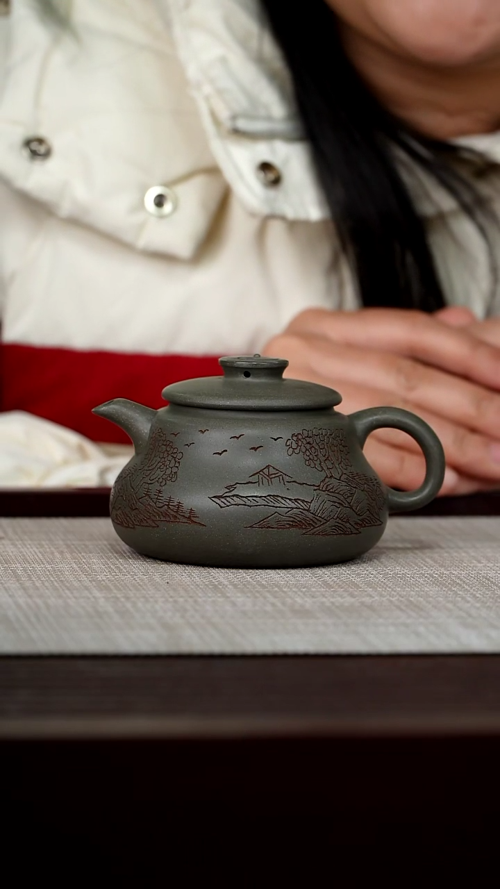 【闪购商品】宜兴原矿紫砂壶茶壶180C