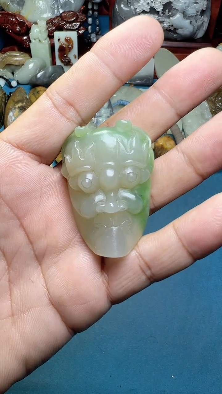 和田玉未镶嵌把件-