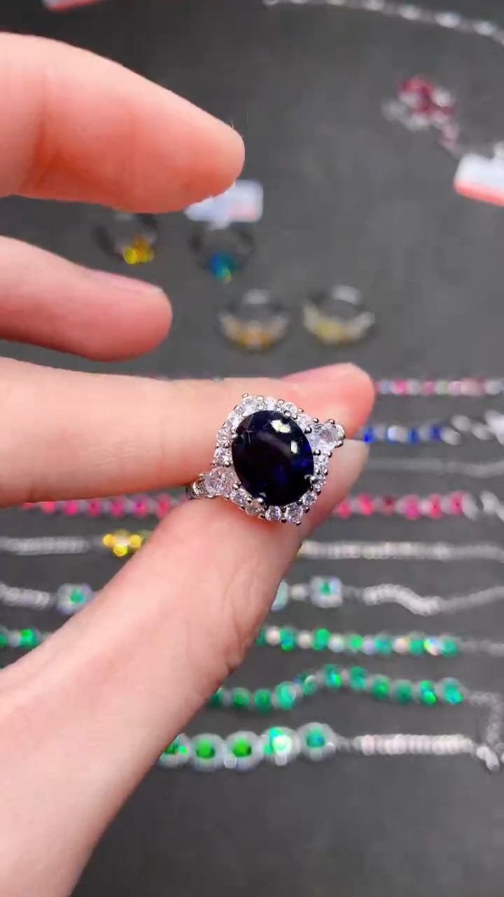 【闪购商品】蓝宝石戒指银S925镶嵌....