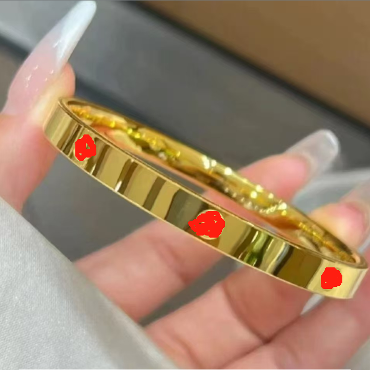 MY8669高奢时尚-卡卡手镯