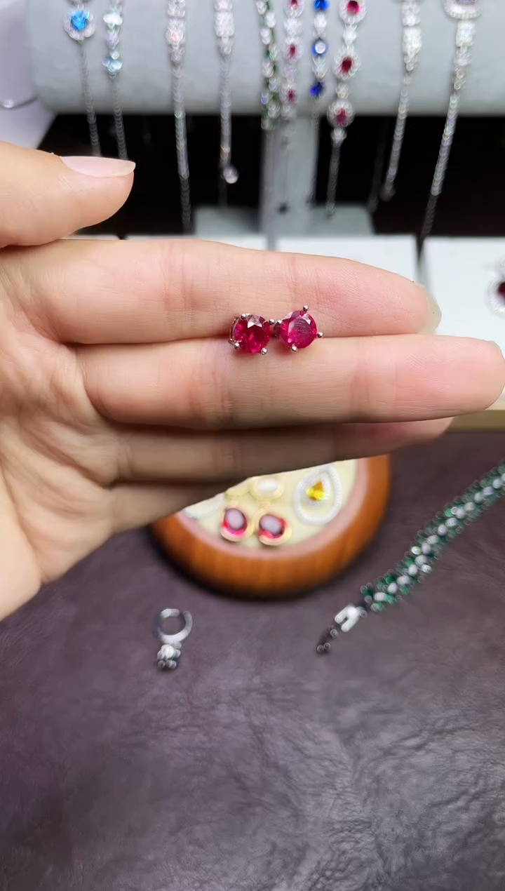 合金合成钻石耳饰红宝耳钉