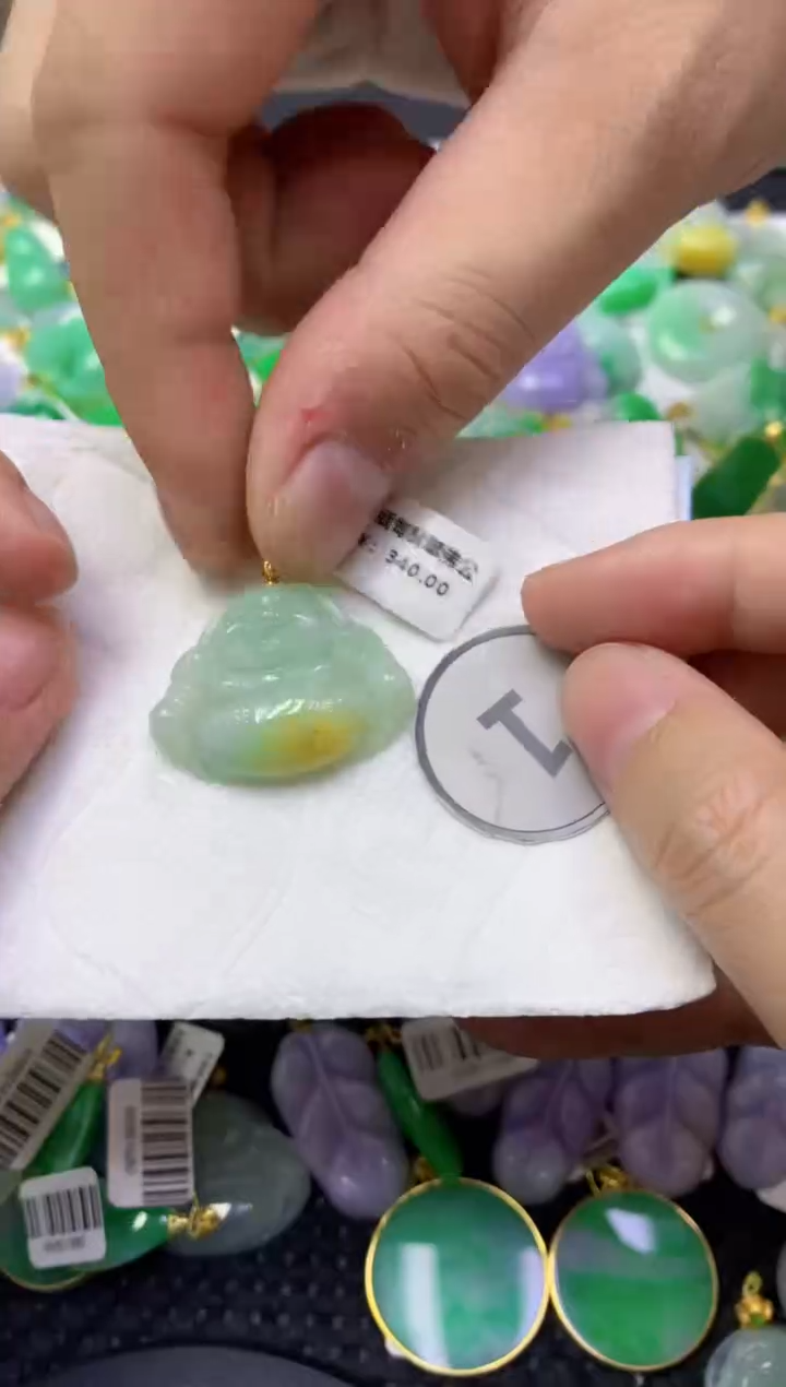 颈饰未镶嵌翡翠天然缅甸翡翠A货