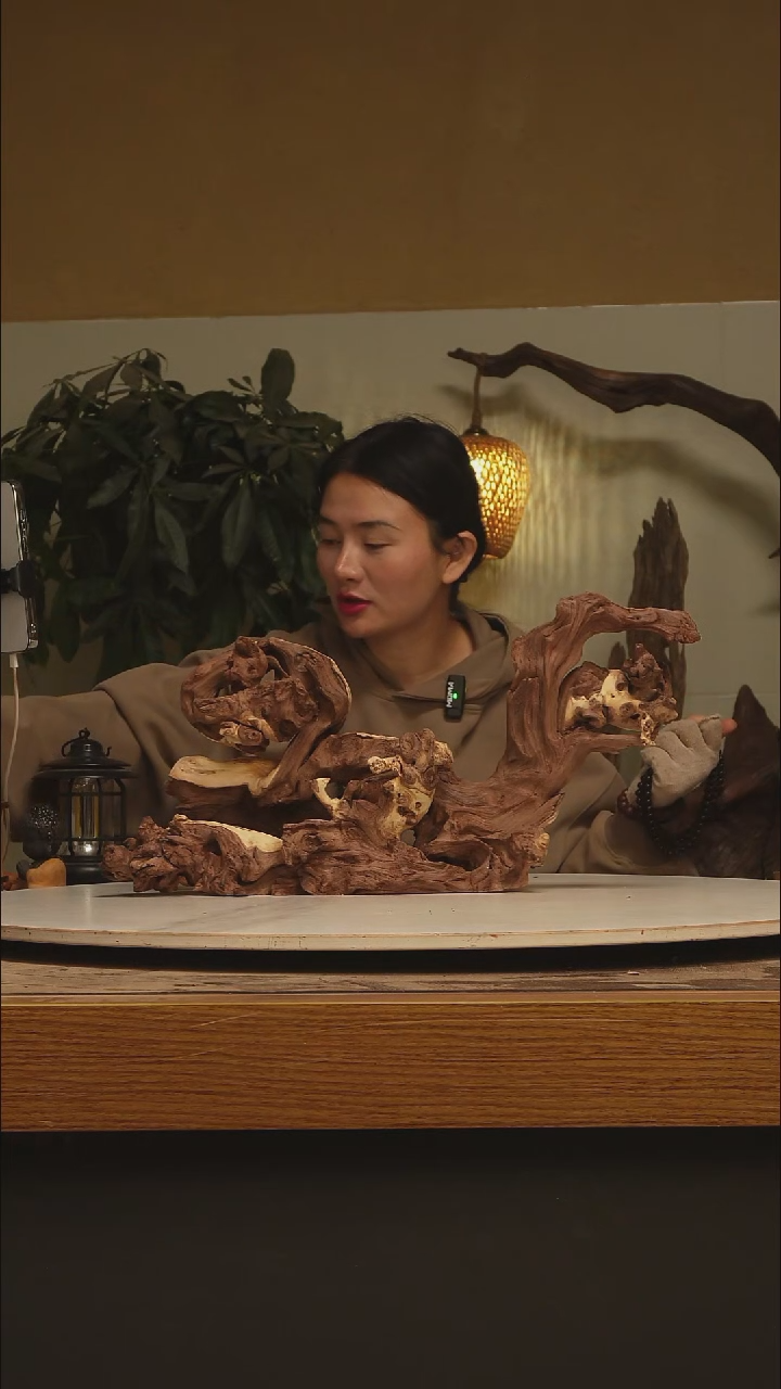 木吴****人金丝红木216