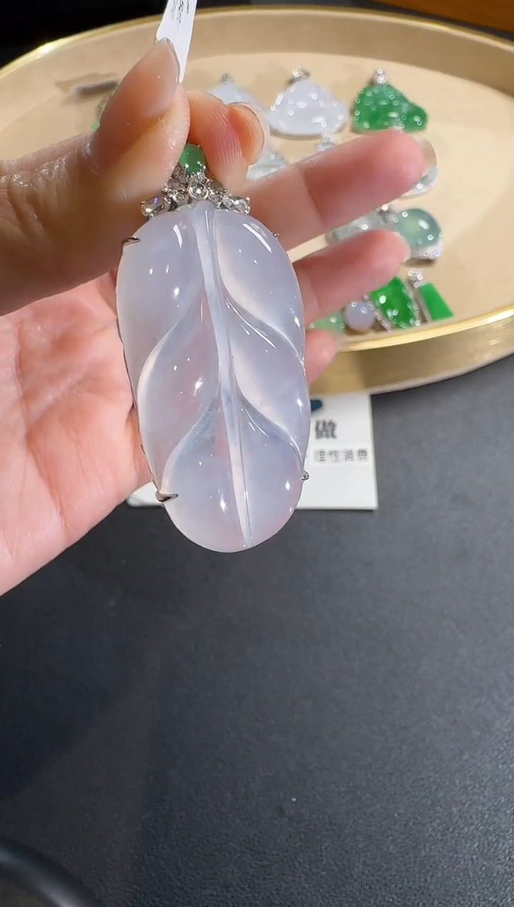 【闪购商品】翡翠吊坠(不含链)18K金镶嵌买断无鉴赏不退换钻石镶嵌