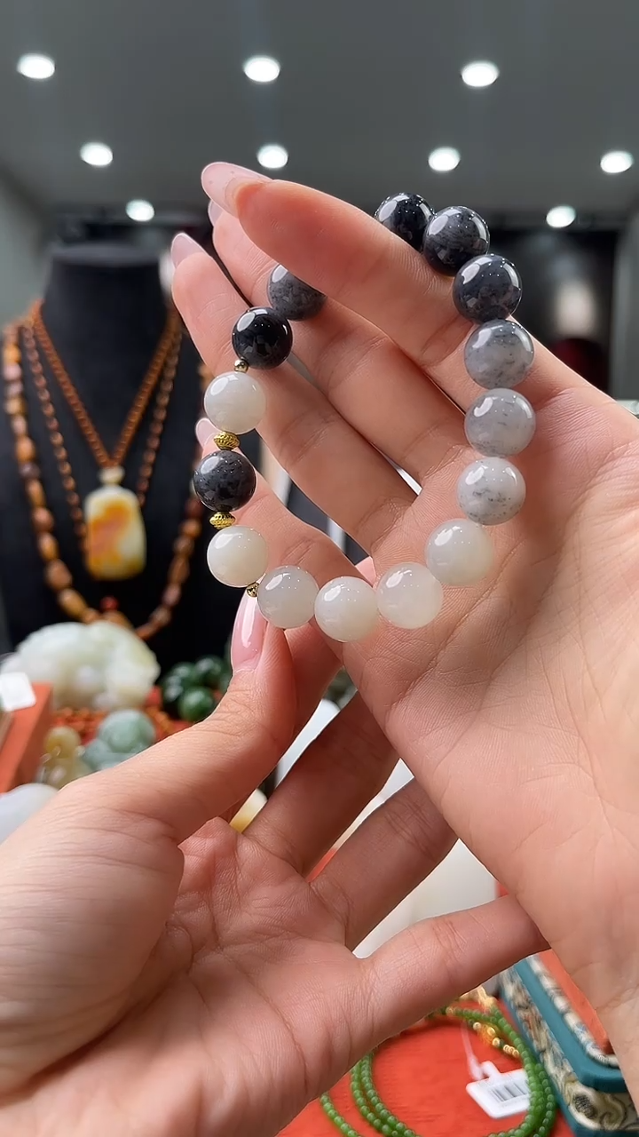 颈饰未镶嵌和田玉手串