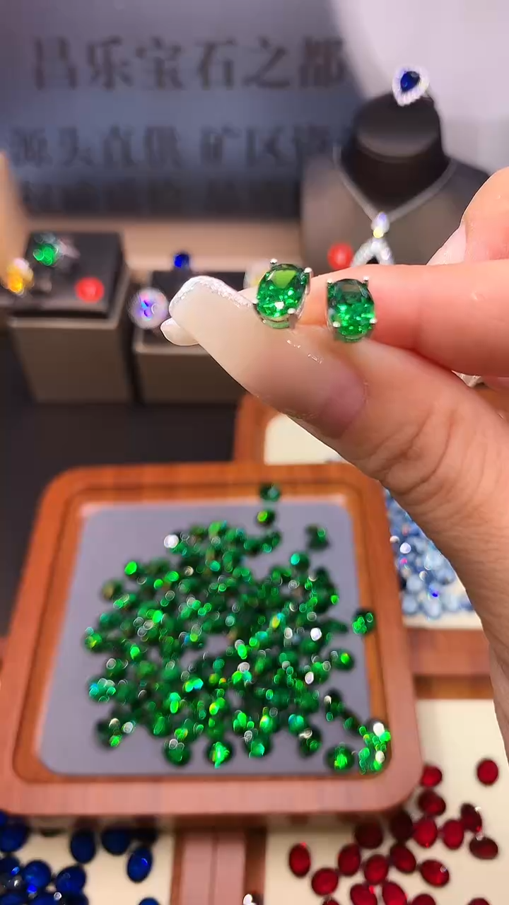 绿色碧玺耳饰银S925镶嵌.......