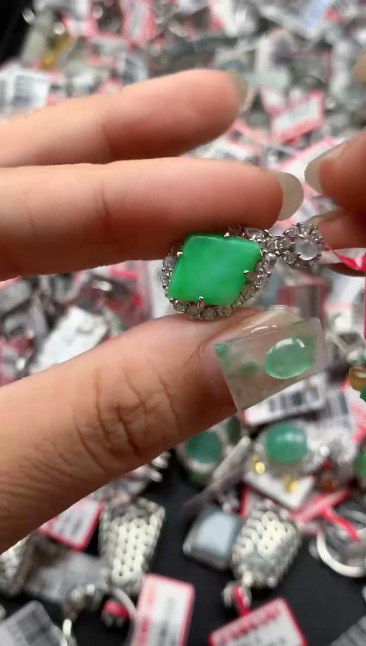 银S925镶嵌戒指翡翠天然A货缅甸翡翠