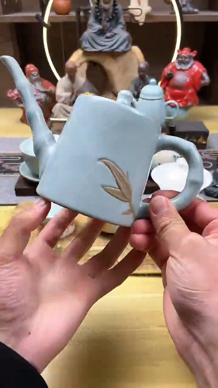 【闪购商品】其他s汝窑竹节壶一个