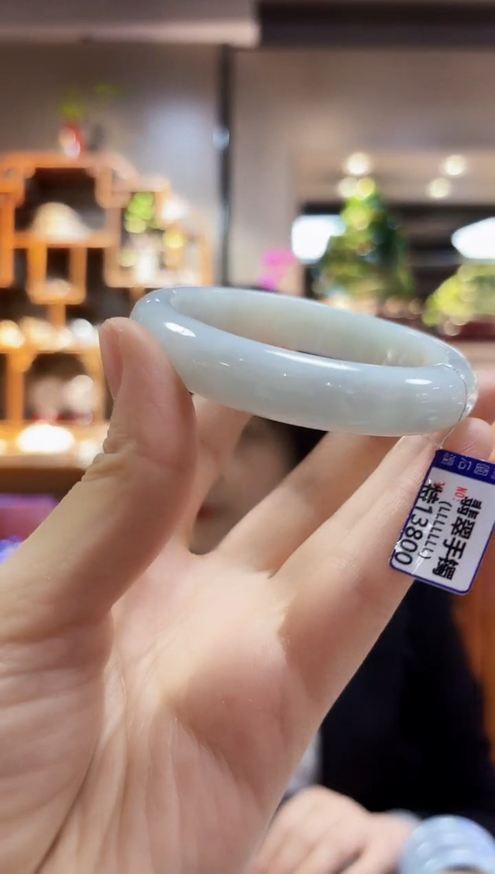 【闪购商品】翡翠颈饰未镶嵌手镯59