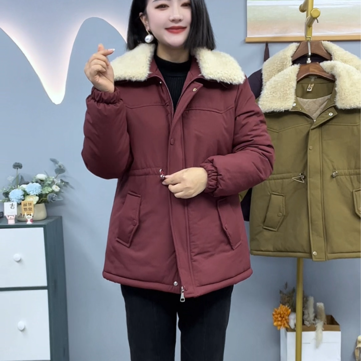 中老年妈妈装冬季棉服2025新款加绒宽松型厚款洋气时尚棉衣外套