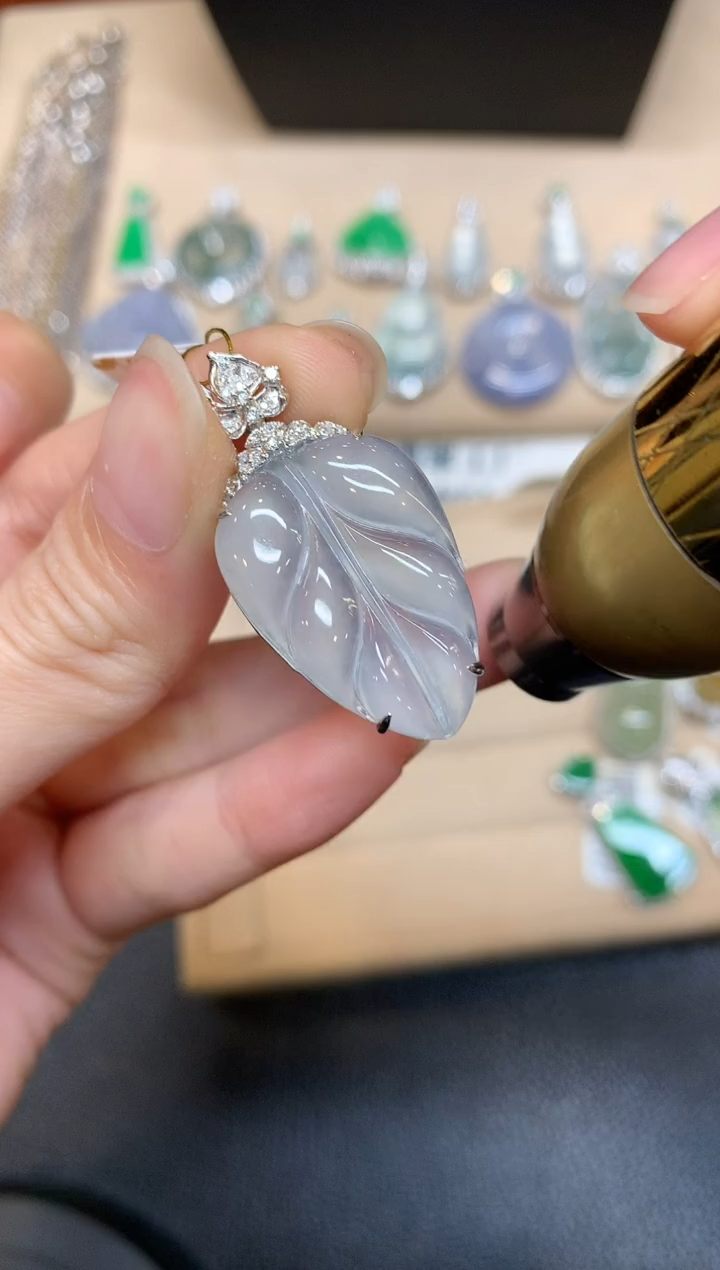 【闪购商品】翡翠颈饰18K金镶嵌【无服务费