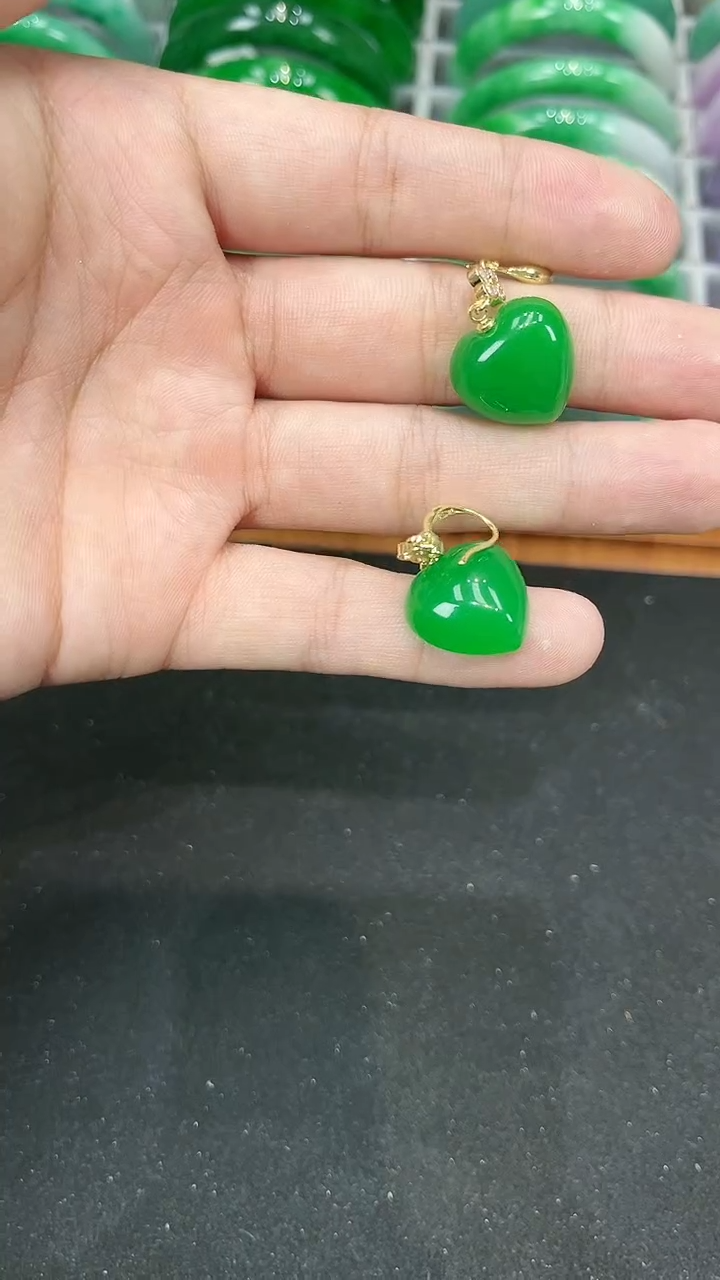 【闪购商品】翡翠耳饰未镶嵌s10 正阳绿爱心耳钉