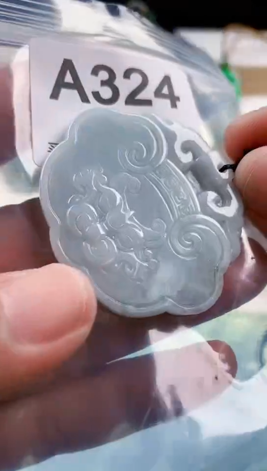 【闪购商品】翡翠挂件未镶嵌天然翡翠吊坠挂件