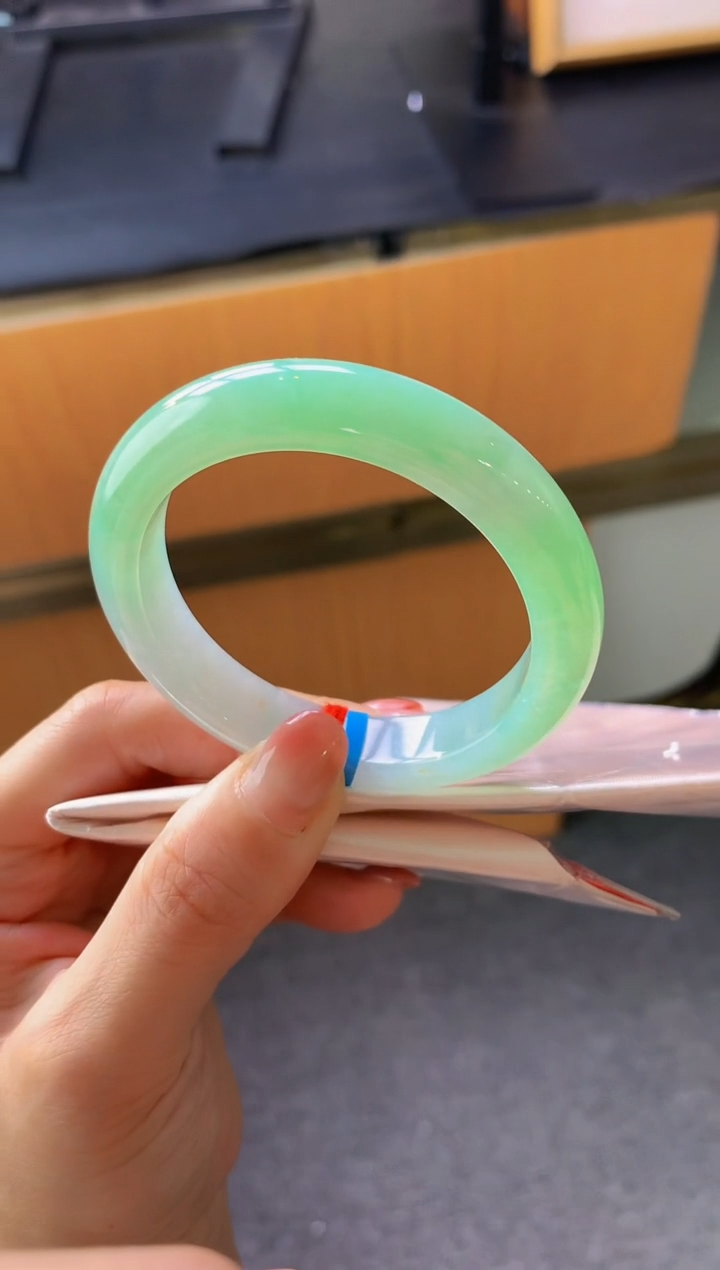 未镶嵌手镯翡翠- C13圈口51.8