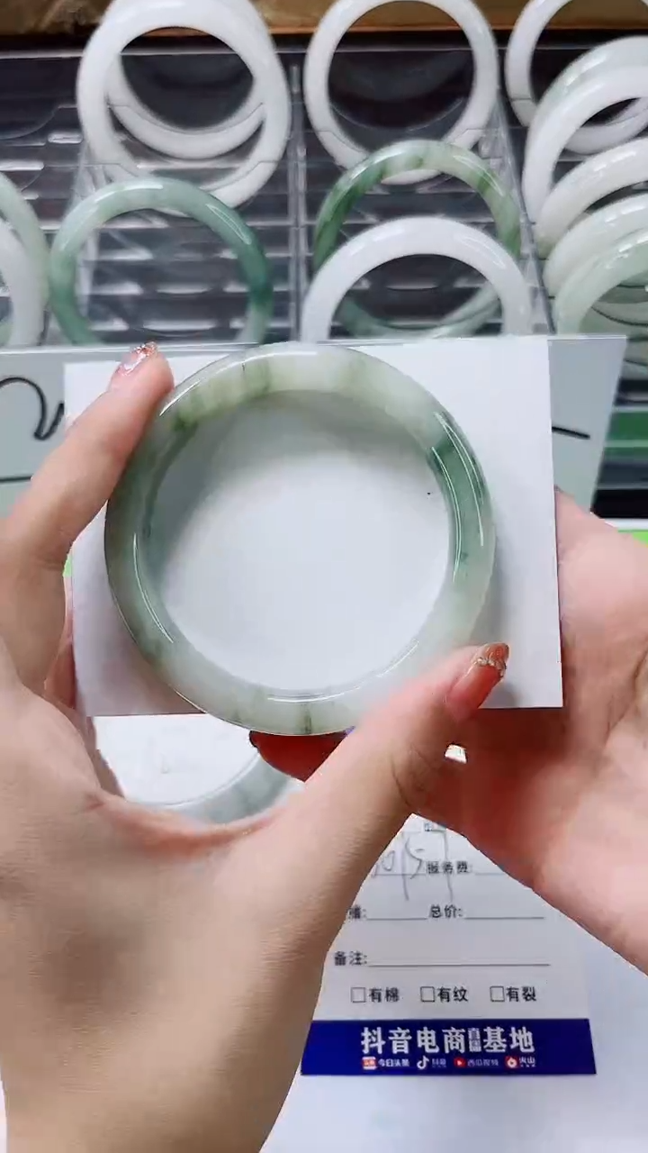 【闪购商品】石英质玉手镯未镶嵌A121-56/57