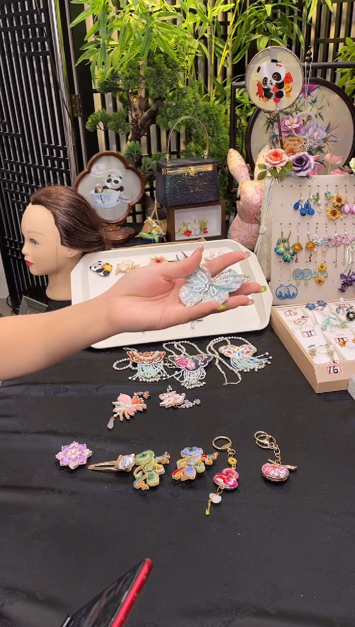 织绣Y****e非遗绒花手工饰品