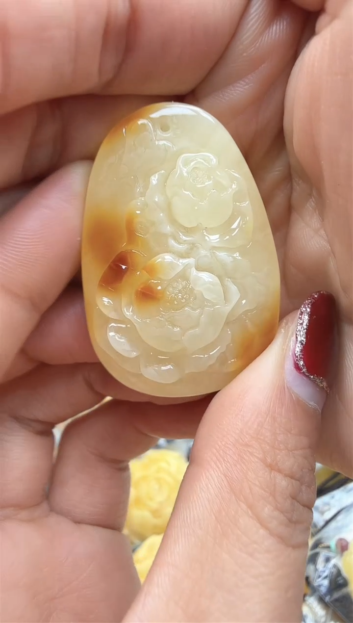 【闪购商品】琥珀裸石未镶嵌挂坠