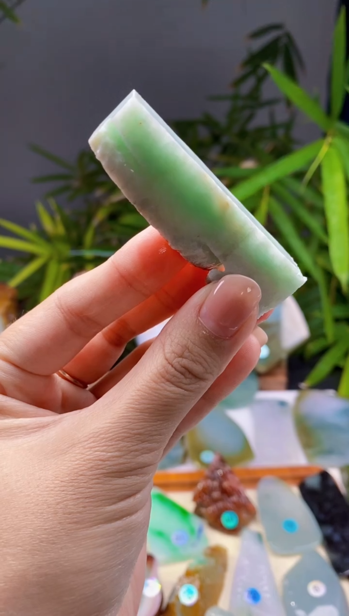 定制翡翠未镶嵌翡翠