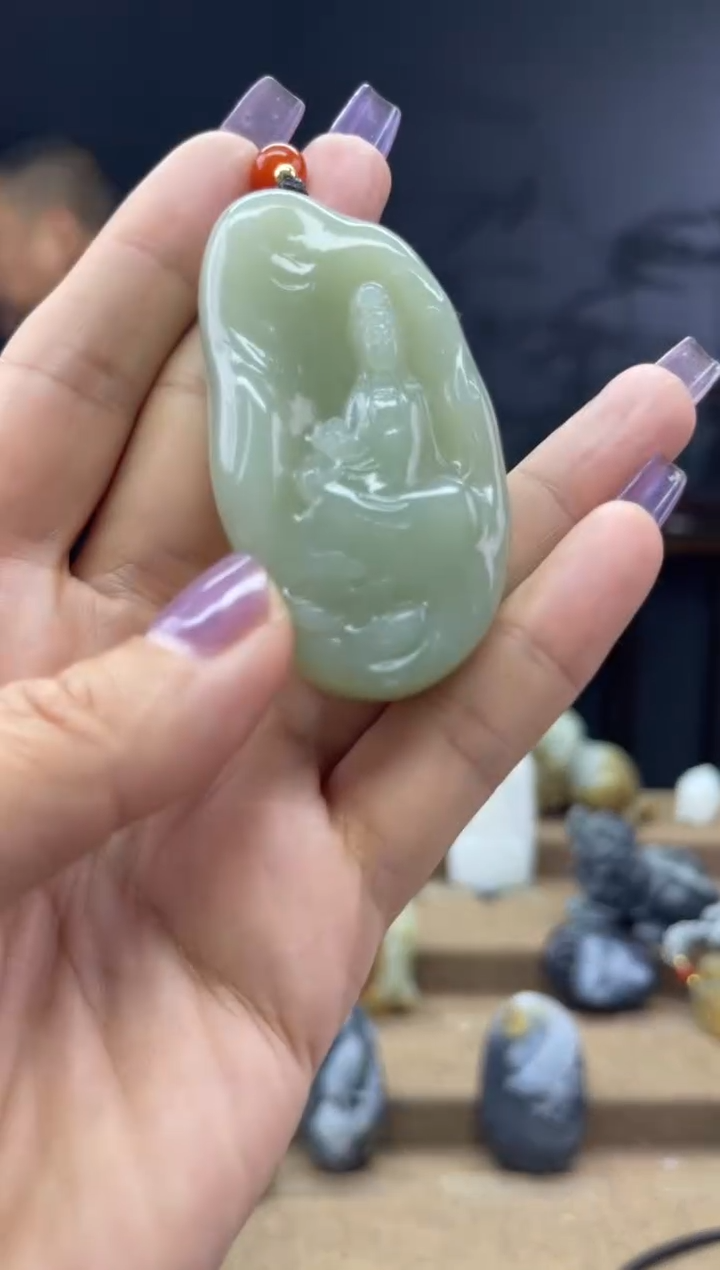 颈饰未镶嵌和田玉1