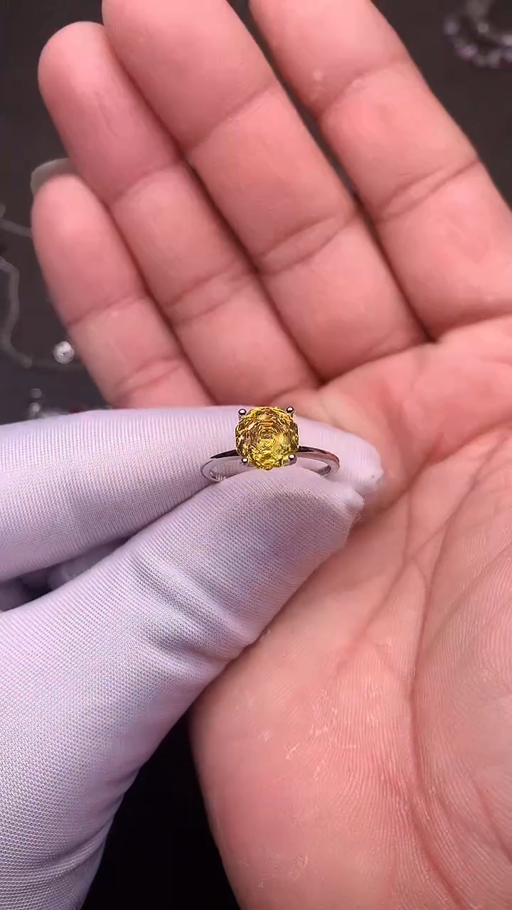 【闪购商品】彩色蓝宝石戒指银S925镶嵌.......