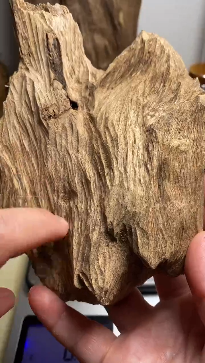 【闪购商品】沉香手把件印尼沉香原料70克