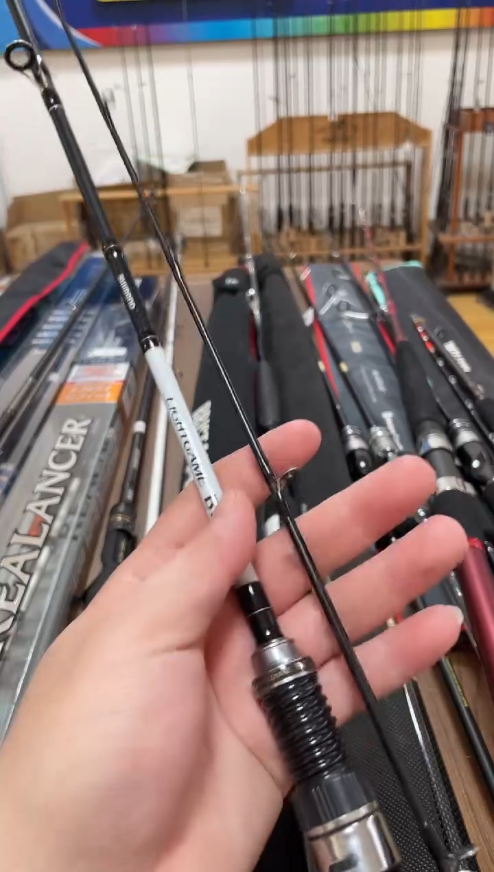 从**好C64 lightgame 1.9米船 主播介绍为主 正常使用痕迹