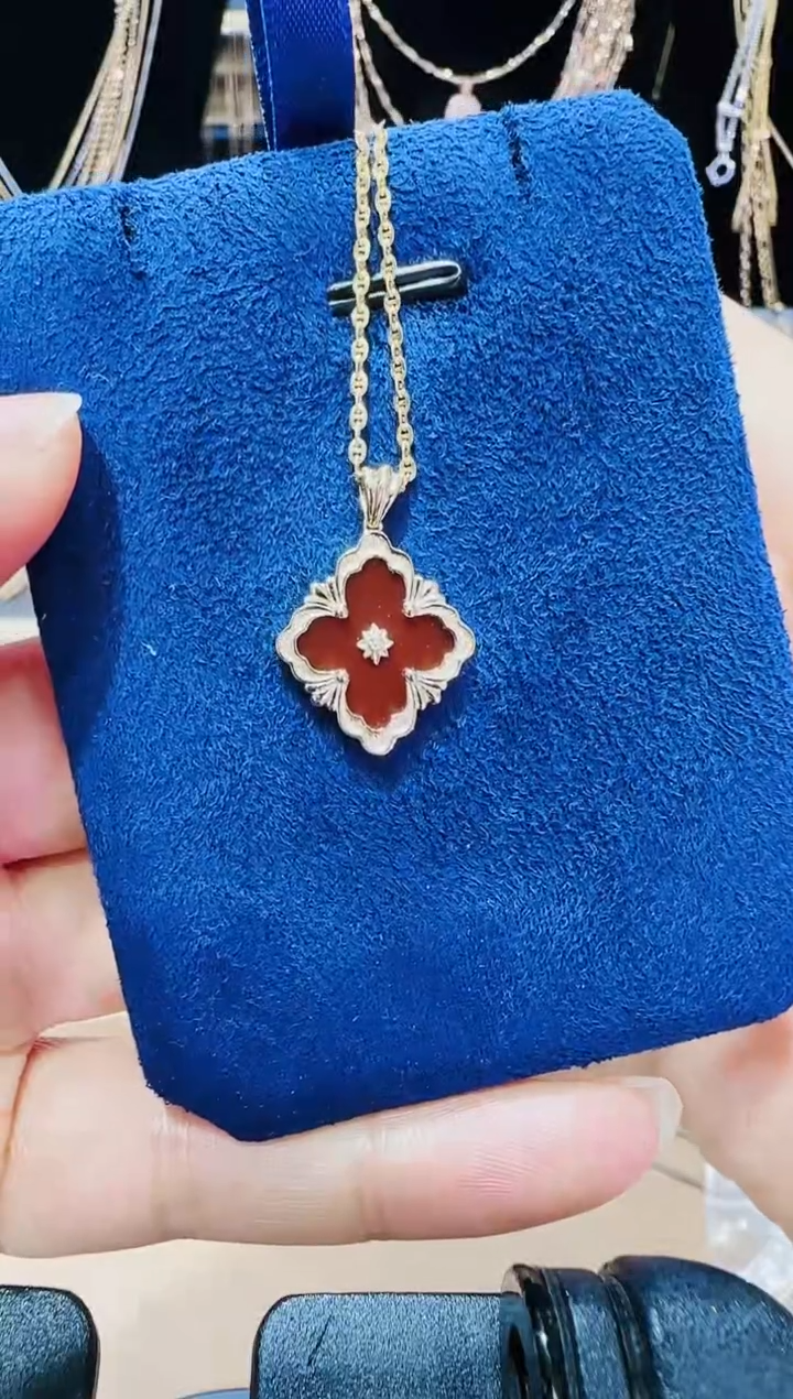 【闪购商品】玛瑙/玉髓吊坠不含链18K金镶嵌吊坠 单坠